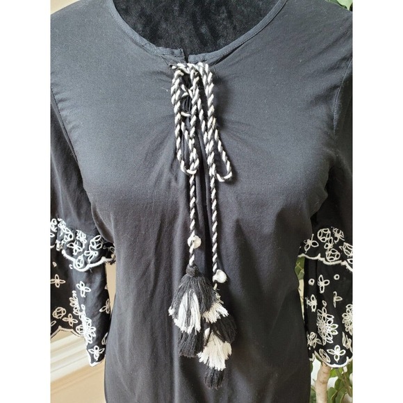 A.n.a Womens Black Solid Long Sleeve Round Neck Drawstring Blouse Top Size XS - Picture 2 of 13